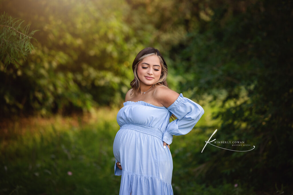 Beautiful expecting mother during a studio maternity session with Kimberly Cowan Photography, Midland Texas maternity photographer.